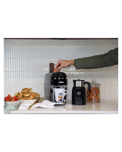 Lavazza A Modo Mio Smeg Capsule Coffee Machine - Black